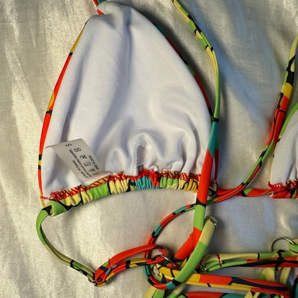 Colorful Amazon one piece bathing suit - Picture 8 of 8